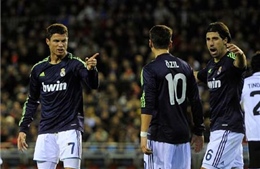Real Madrid thắng “5 sao”, Man Utd mất điểm